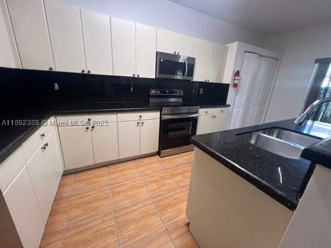 2217 SE 23rd Rd 2217, Homestead FL - photo 8 of 29