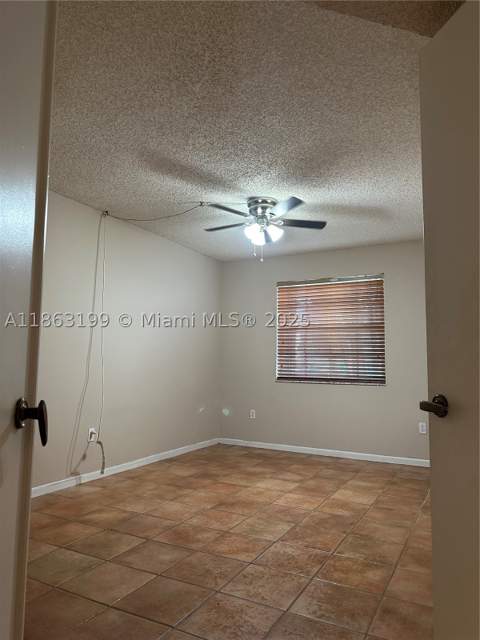 2653 SE 20th Ct 105-D, Homestead FL - photo 11 of 16