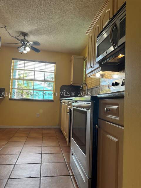 2653 SE 20th Ct 105-D, Homestead FL - photo 13 of 16