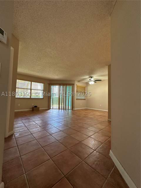 2653 SE 20th Ct 105-D, Homestead FL - photo 7 of 16