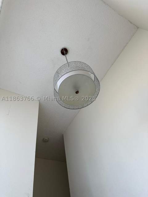 11208 SW 67th Ter, Miami FL - photo 11 of 33