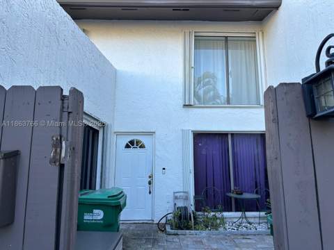 11208 SW 67th Ter, Miami FL - photo 13 of 33