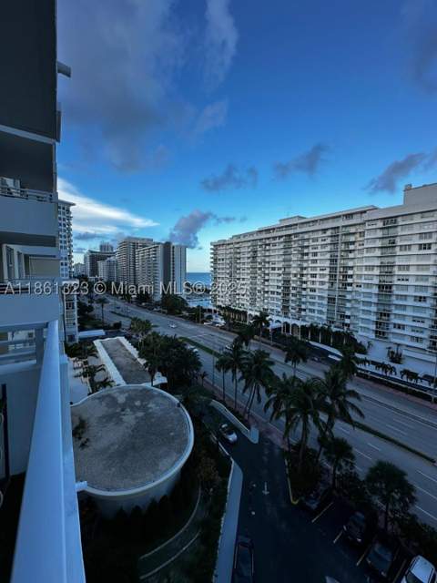 5600 Collins Ave 11W, Miami Beach FL - photo 23 of 49