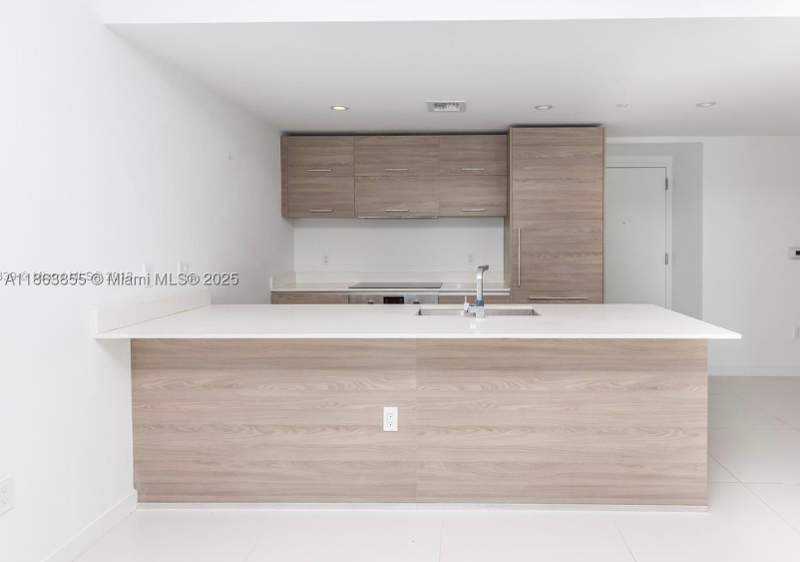 2 bedroom Condominium at 1300 S Miami Ave 1602, 1300 S Miami Avenue Condo, Miami — photo 2