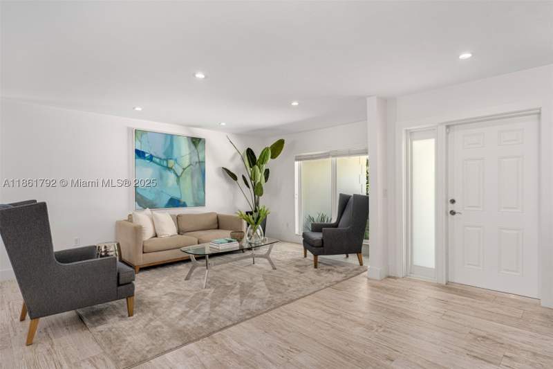 5 bedroom SingleFamilyResidence at 5940 SW 120th St, Town & Ranch Ests, Pinecrest — photo 3
