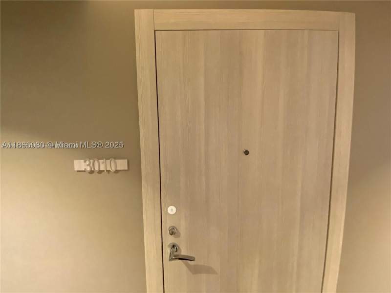 1 bedroom Condominium at 1000 Brickell Plz 3010, Brickell Flatiron Condo, Miami — photo 2