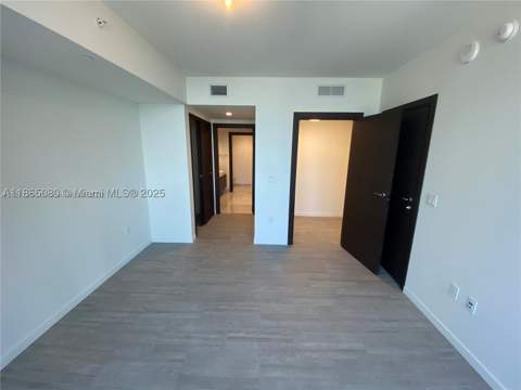 1000 Brickell Plz 3010, Miami FL - photo 6 of 24
