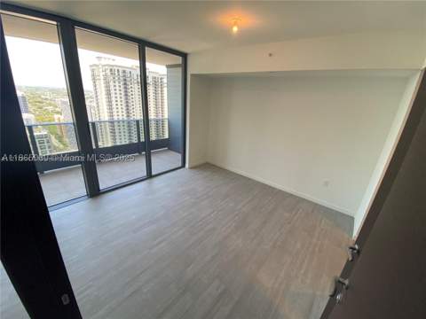 1000 Brickell Plz 3010, Miami FL - photo 7 of 24