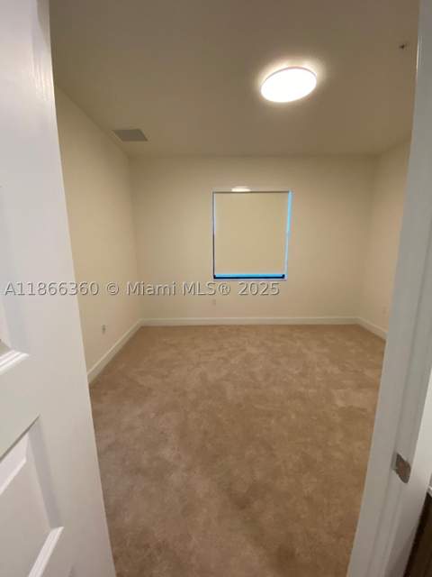 8175 NW 104th Ave 35, Doral FL - photo 11 of 17