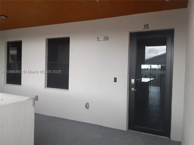 2 bedroom Condominium at 8175 NW 104th Ave 35, Apex At Park Central Cond, Doral — photo 4