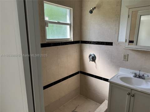 1178 NW 105th Ter, Miami FL - photo 18 of 23