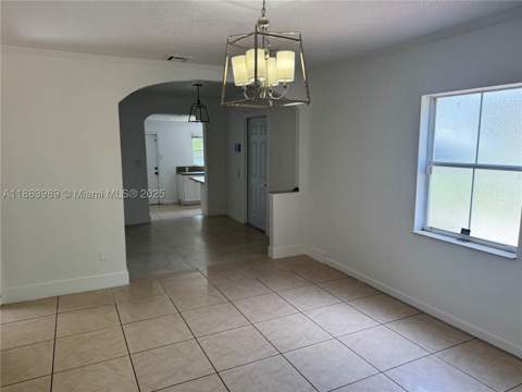 1178 NW 105th Ter, Miami FL - photo 6 of 23