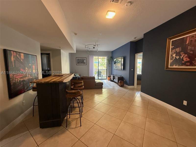 2 bedroom Condominium at 8395 SW 73rd Ave 509, Colonnade At Dadeland SW, Miami — photo 3