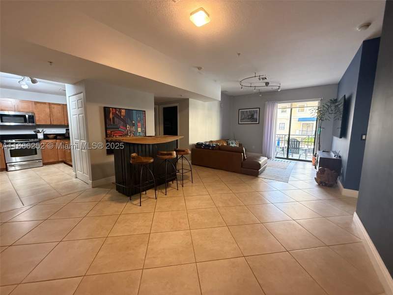 2 bedroom Condominium at 8395 SW 73rd Ave 509, Colonnade At Dadeland SW, Miami — photo 4