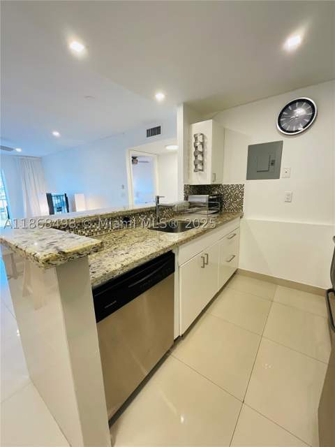 3545 NE 167th St 505, North Miami Beach FL - photo 8 of 23