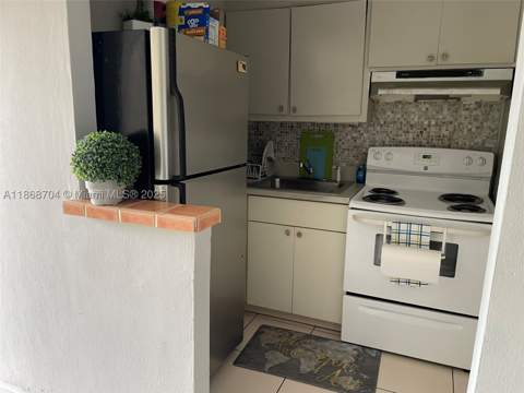 7904 West Dr 215, North Bay Village FL - photo 8 of 10