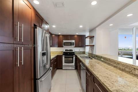 2401 Collins Ave 1808, Miami Beach FL - photo 14 of 62
