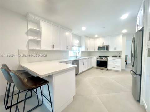 16490 SW 244th St, Homestead FL - photo 7 of 31