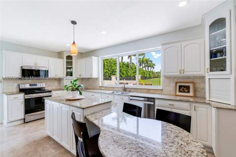 4001 Santa Maria St, Coral Gables FL - photo 12 of 55