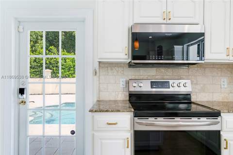 4001 Santa Maria St, Coral Gables FL - photo 13 of 55