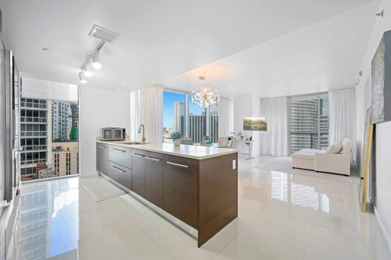 2 bedroom Condominium at 475 Brickell Avenue 1815, Icon Brickell, Miami — photo 4