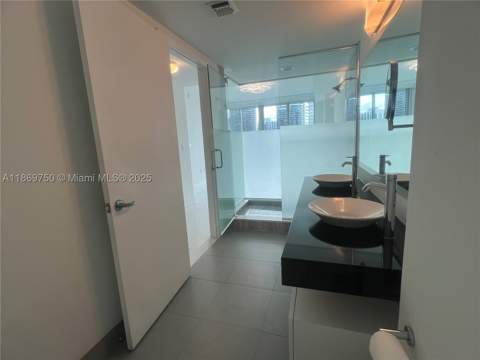 92 SW 3rd St 3803, Miami FL - photo 15 of 31