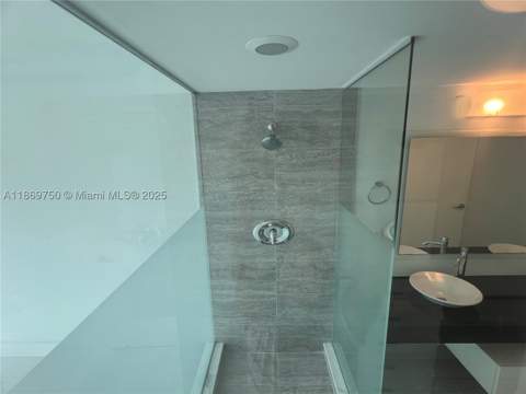92 SW 3rd St 3803, Miami FL - photo 16 of 31