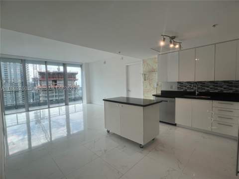 92 SW 3rd St 3803, Miami FL - photo 8 of 31