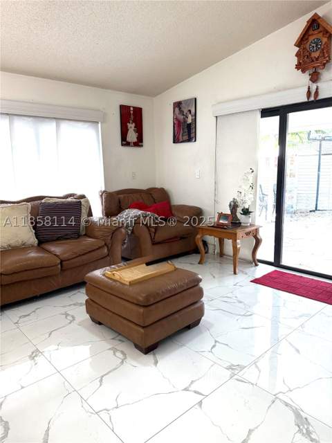 11266 SW 33rd St, Miami FL - photo 14 of 19
