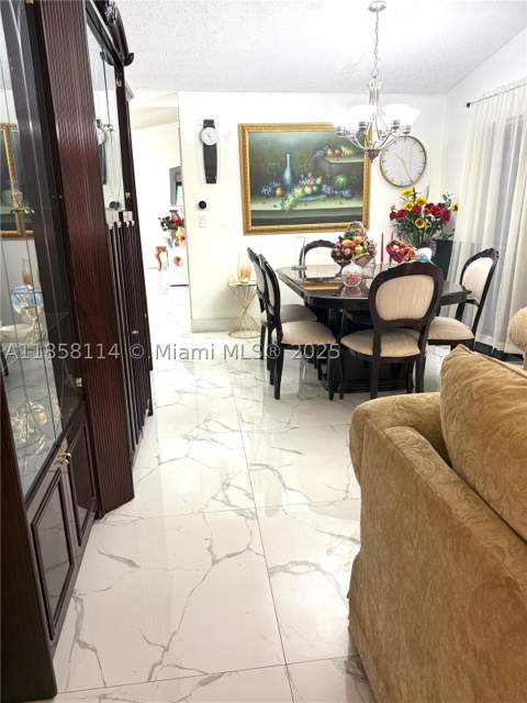 11266 SW 33rd St, Miami FL - photo 7 of 19