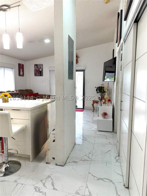 11266 SW 33rd St, Miami FL - photo 8 of 19