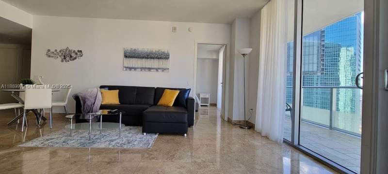 2 bedroom Condominium at 1300 Brickell Bay Dr 3007, Brickellhouse Condo, Miami — photo 2