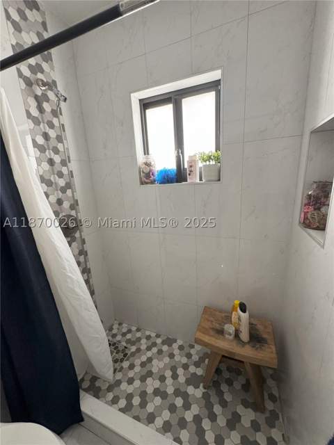 6411 W 27th Way 201, Hialeah FL - photo 19 of 21