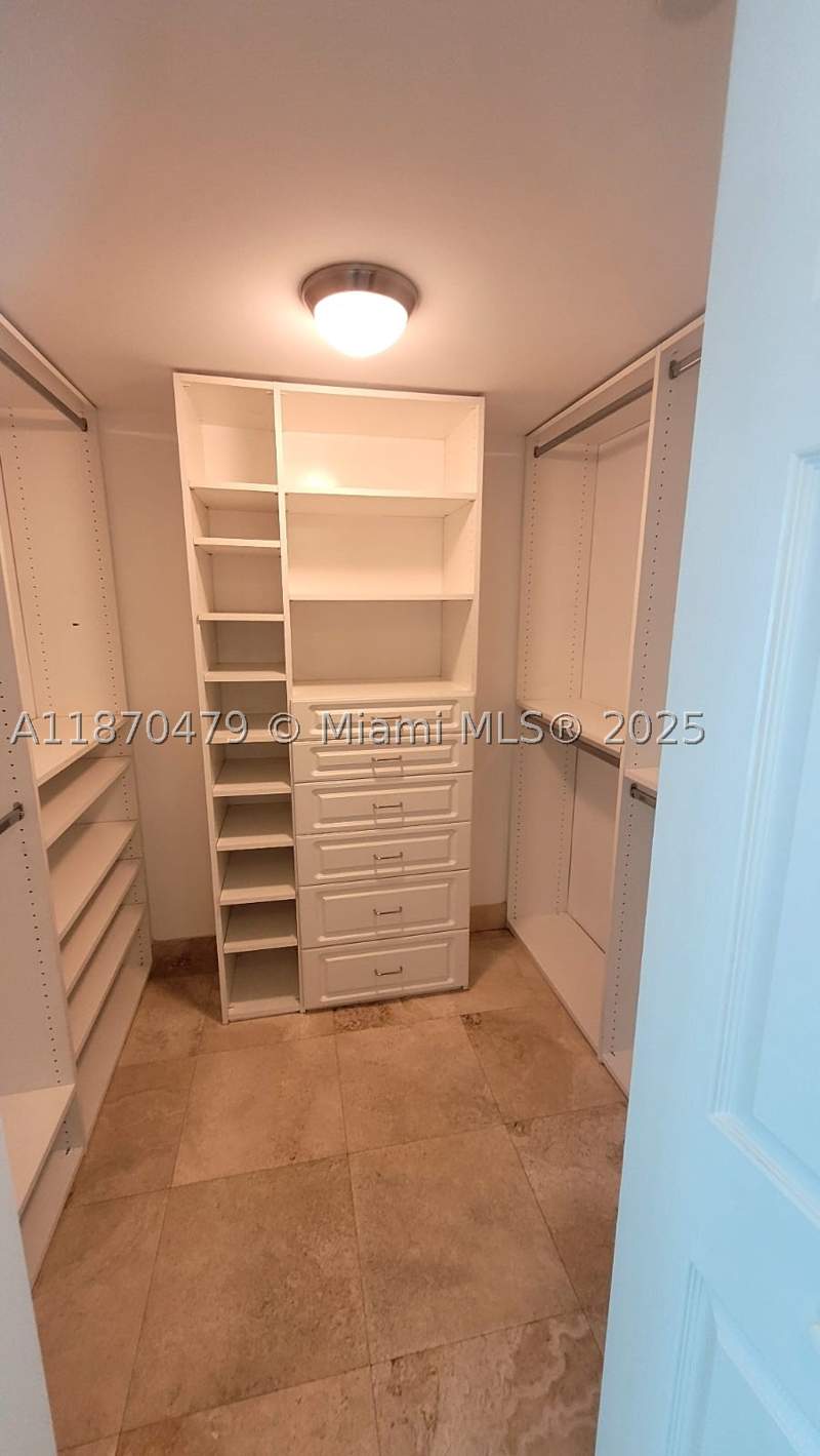 1 bedroom Condominium at 2101 Brickell Ave 1109, Skyline On Brickell Condo, Miami — photo 5