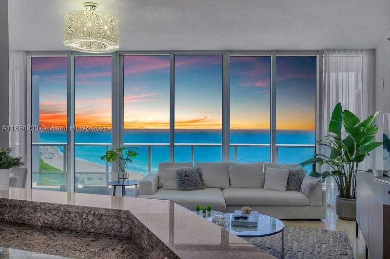 2 bedroom Condominium at 100 S Pointe Dr 2208, Continuum South, Miami Beach — photo 2