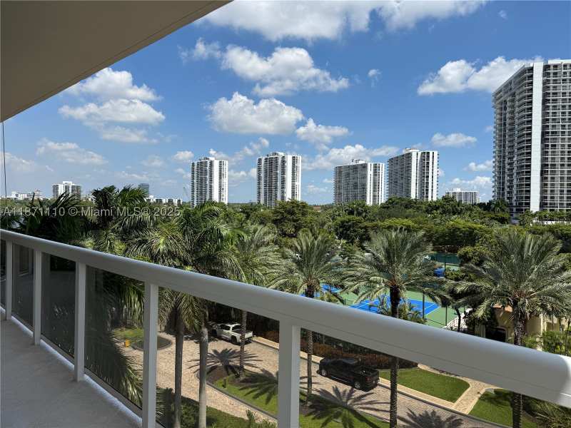 3 bedroom Condominium at 20185 E Country Club Dr 510, The Landmark Condo, Aventura — photo 1