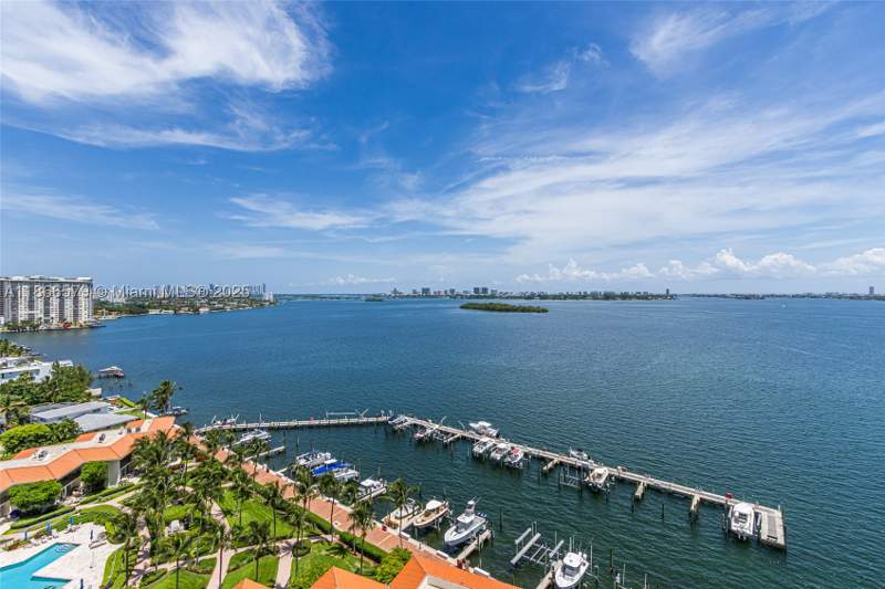 2 bedroom Condominium at 4000 Towerside Ter 1701, The Towers Of Quayside Co, Miami — photo 4