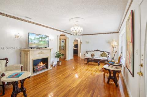 6101 SW 13th Ter, West Miami FL - photo 10 of 49