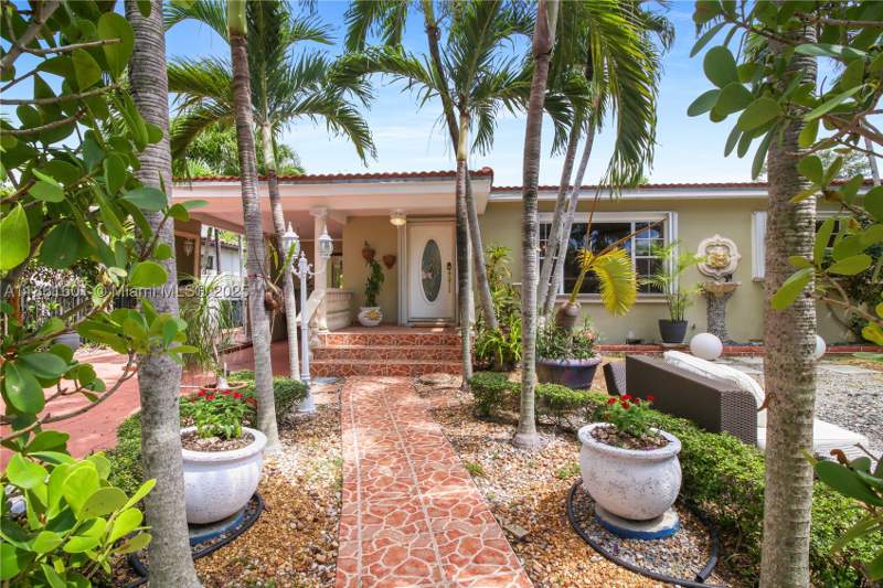 3 bedroom SingleFamilyResidence at 6101 SW 13th Ter, Coral Heights A, West Miami — photo 5