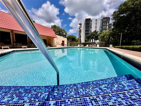 3301 N Country Club Dr 410, Aventura FL - photo 16 of 21