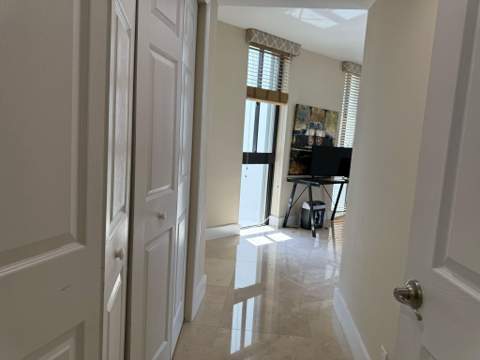 20185 E Country Club Drive 1202, Aventura FL - photo 6 of 23
