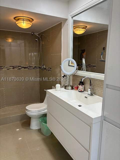 3475 N Country Club Dr 116, Aventura FL - photo 23 of 37