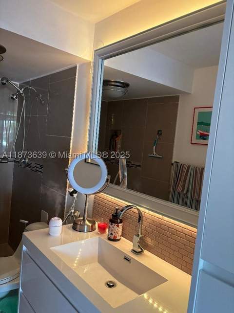 3475 N Country Club Dr 116, Aventura FL - photo 24 of 37