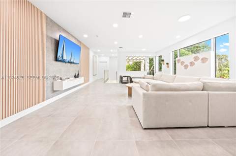857 SW 14th Ave A, Miami FL - photo 13 of 68