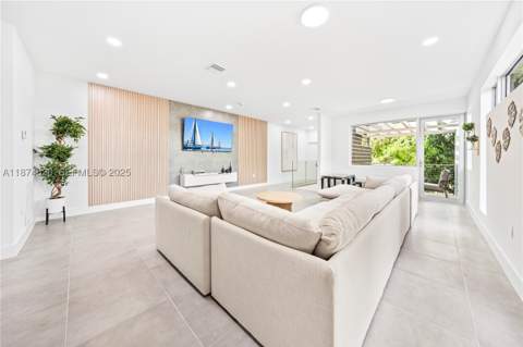 857 SW 14th Ave A, Miami FL - photo 7 of 68