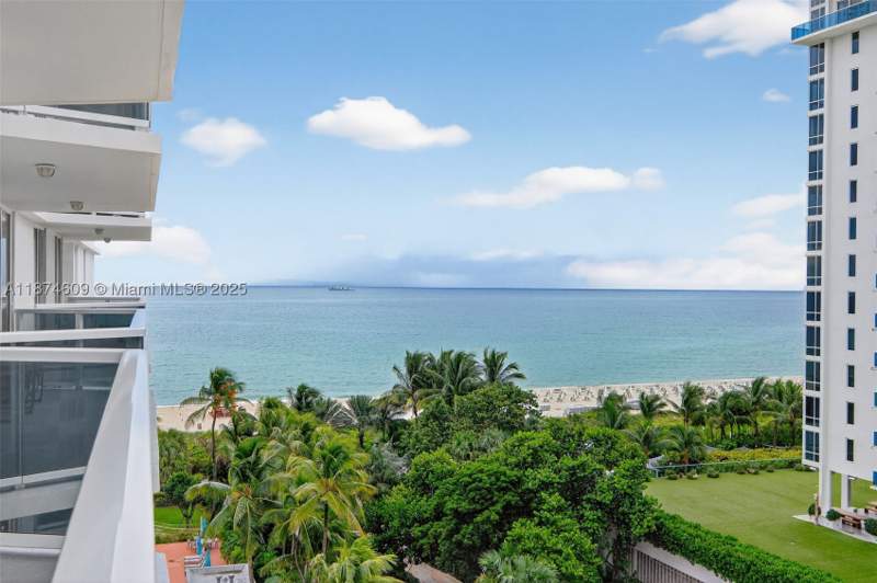 1 bedroom Condominium at 2401 Collins Ave 1005, The Riviera Condo, Miami Beach — photo 2