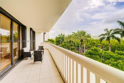 2000 Island Blvd 408, Aventura FL - photo 9 of 23