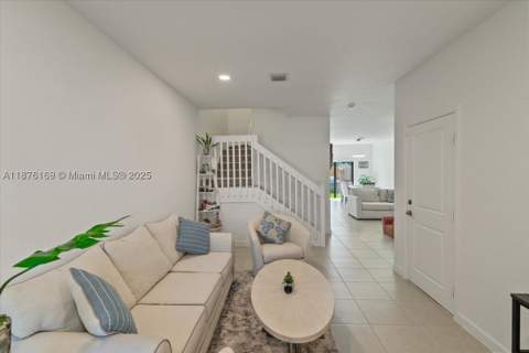 13378 SW 287th Ter 13378, Homestead FL - photo 6 of 39