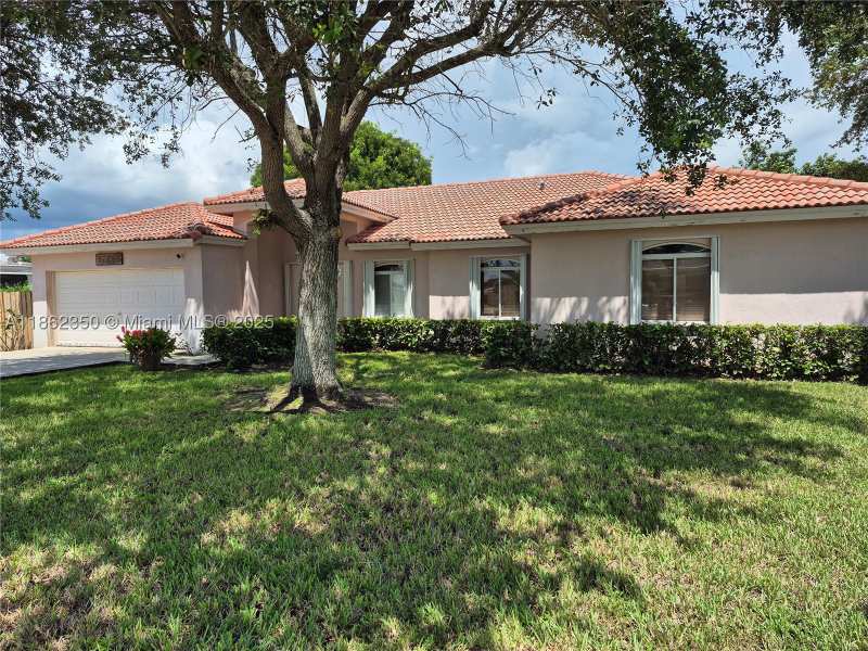 4 bedroom SingleFamilyResidence at 17333 SW 284th St, Redlands Cove, Homestead — photo 1