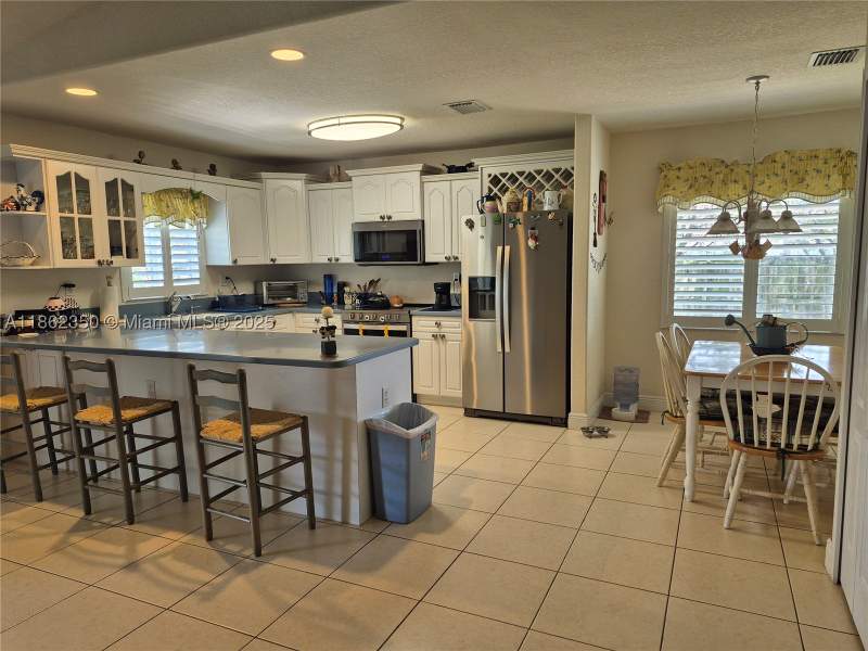 4 bedroom SingleFamilyResidence at 17333 SW 284th St, Redlands Cove, Homestead — photo 5